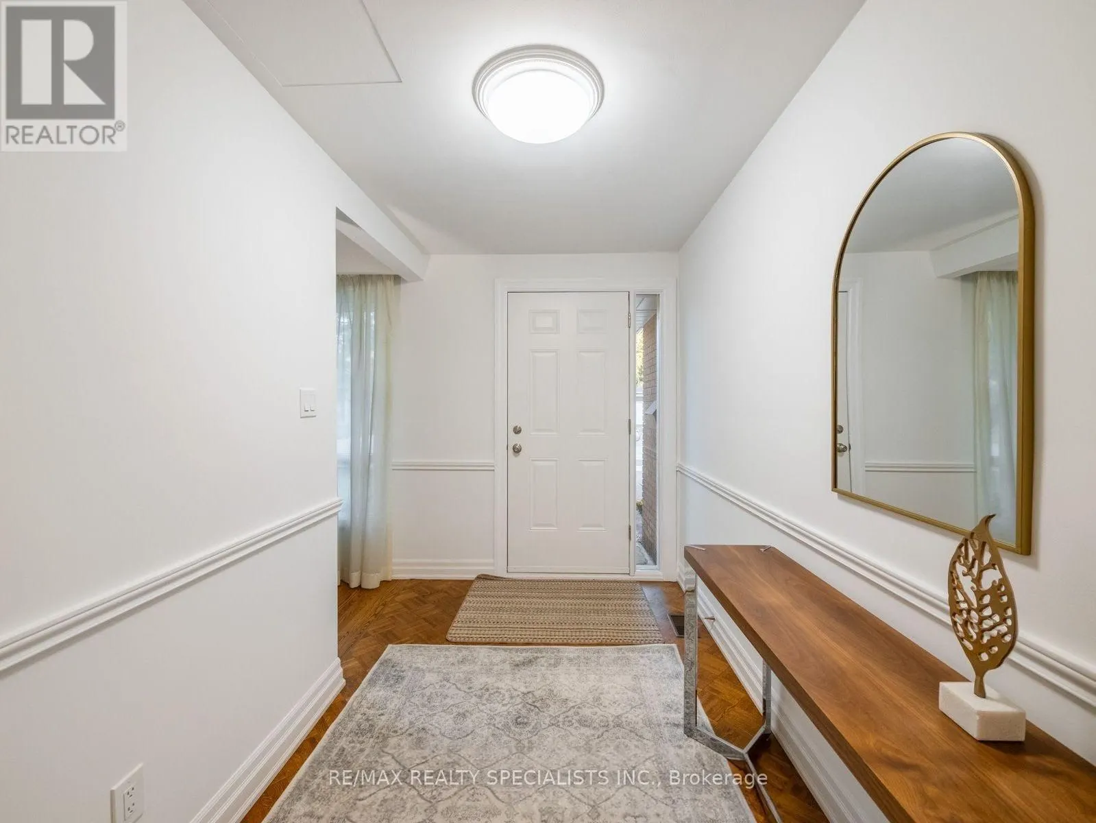 761 DUCHESS DRIVE