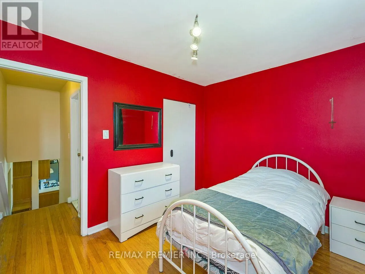 55 PLUNKETT ROAD