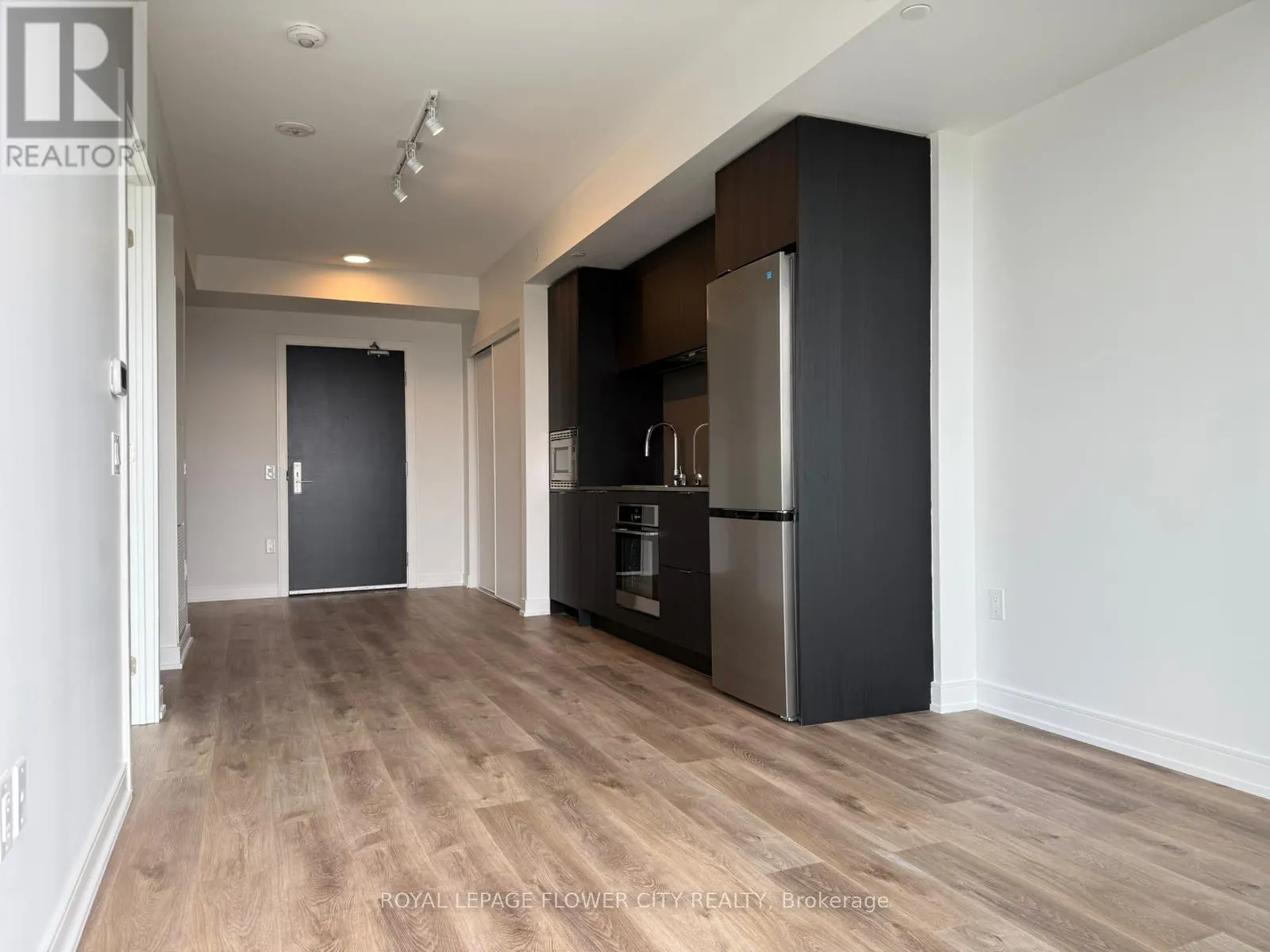 1412 - 3009 NOVER ROAD