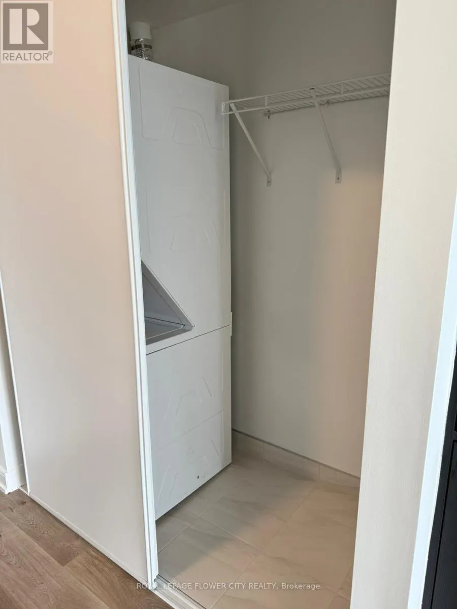 1412 - 3009 NOVER ROAD