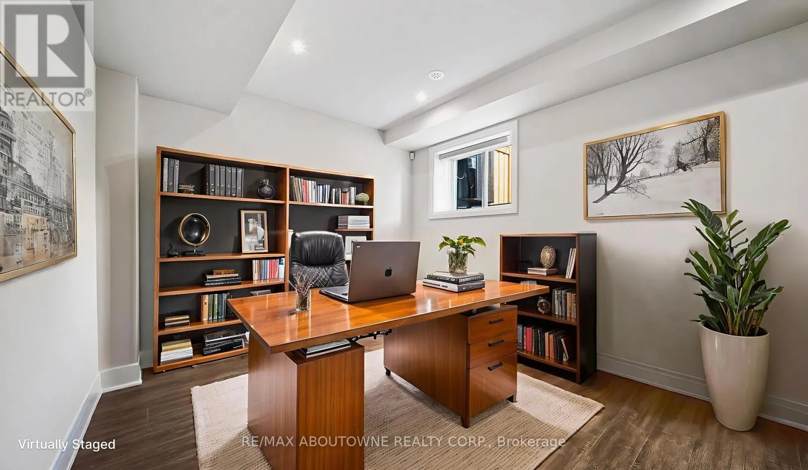102 SETTLERS ROAD E
