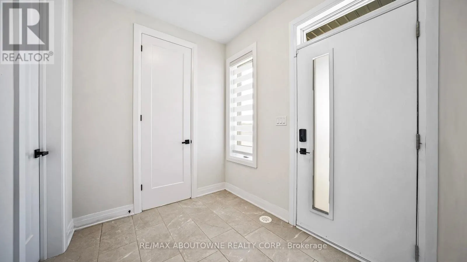 102 SETTLERS ROAD E