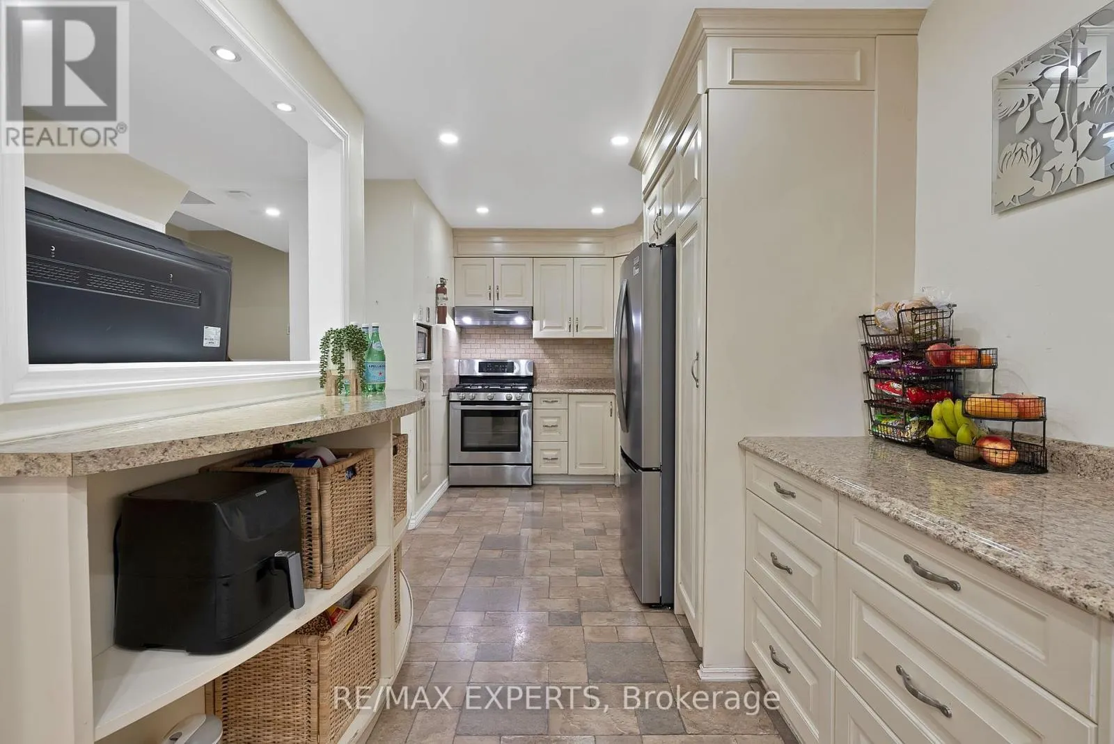 56 SAN MARINO WAY
