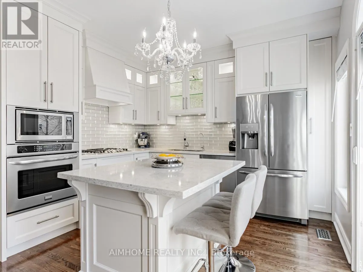 2 BROWNSTONE LANE
