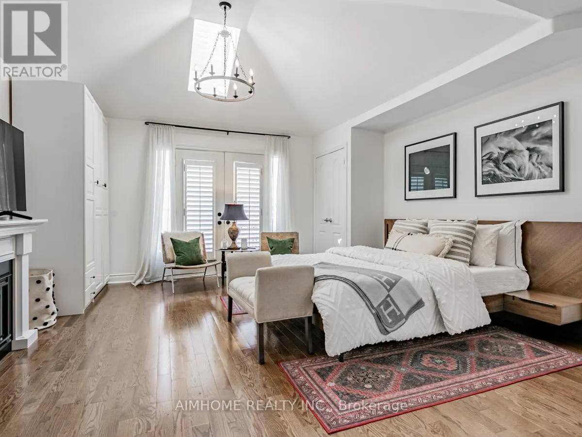 2 BROWNSTONE LANE