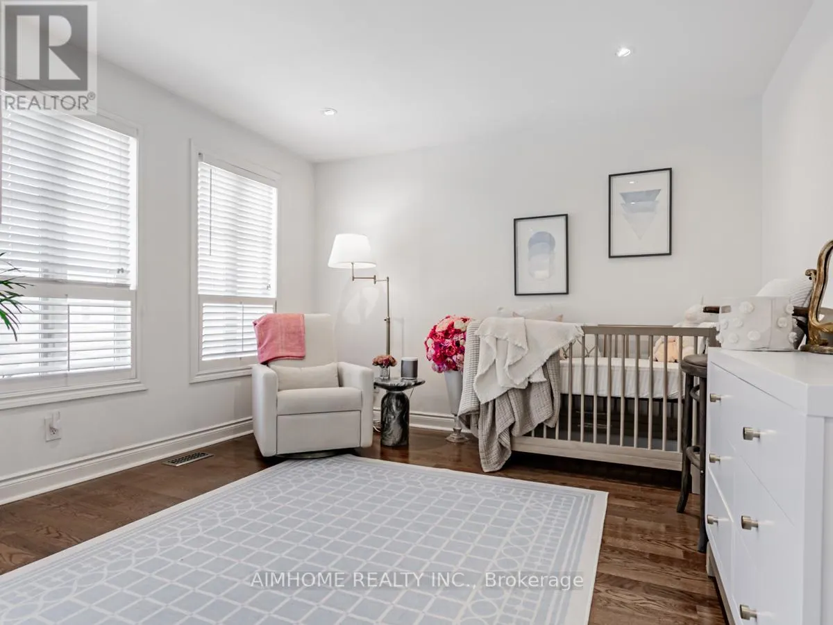 2 BROWNSTONE LANE
