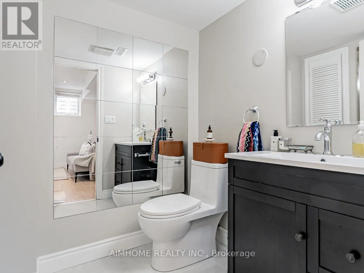 2 BROWNSTONE LANE