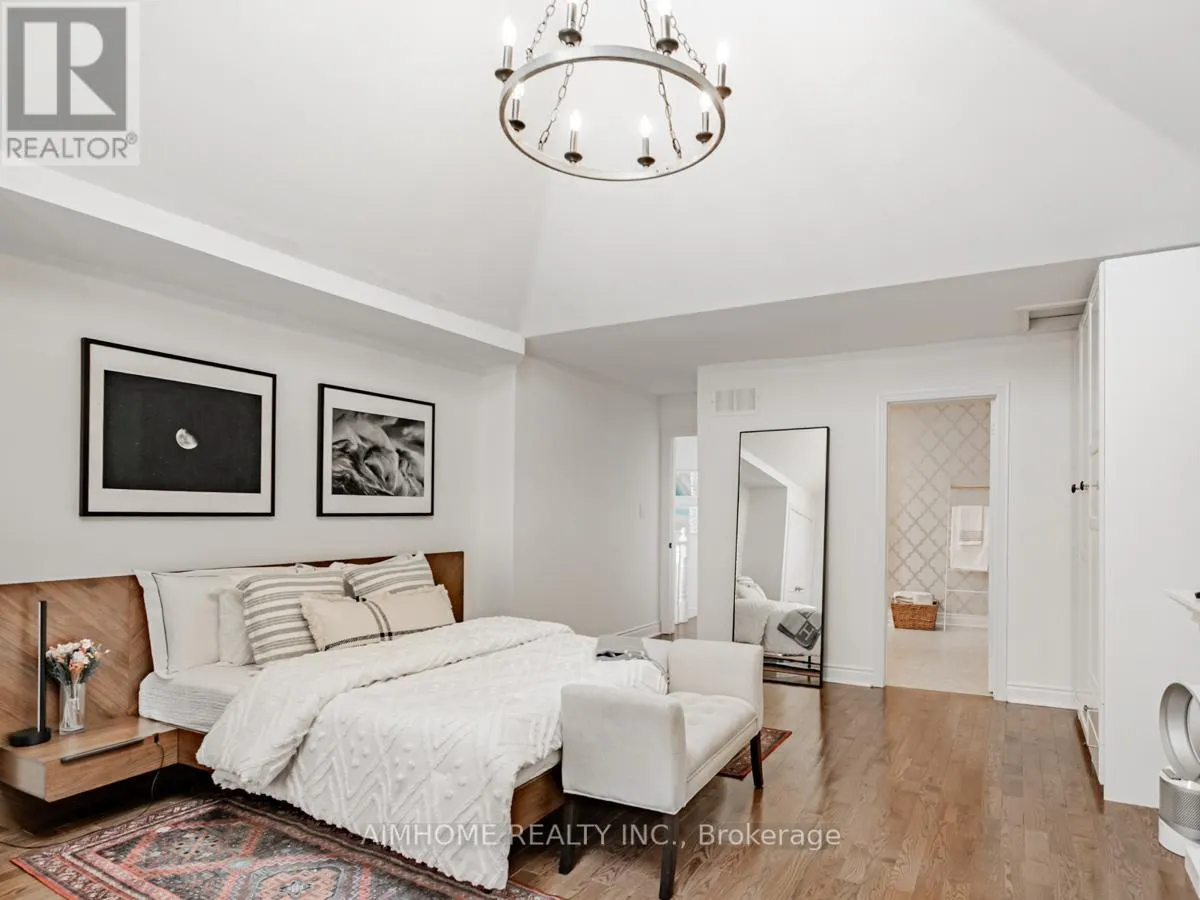 2 BROWNSTONE LANE