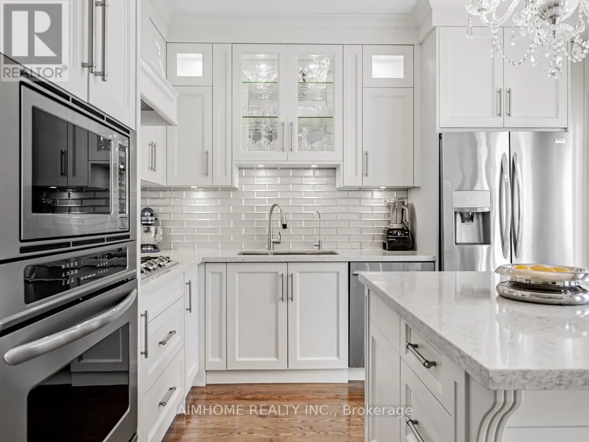 2 BROWNSTONE LANE