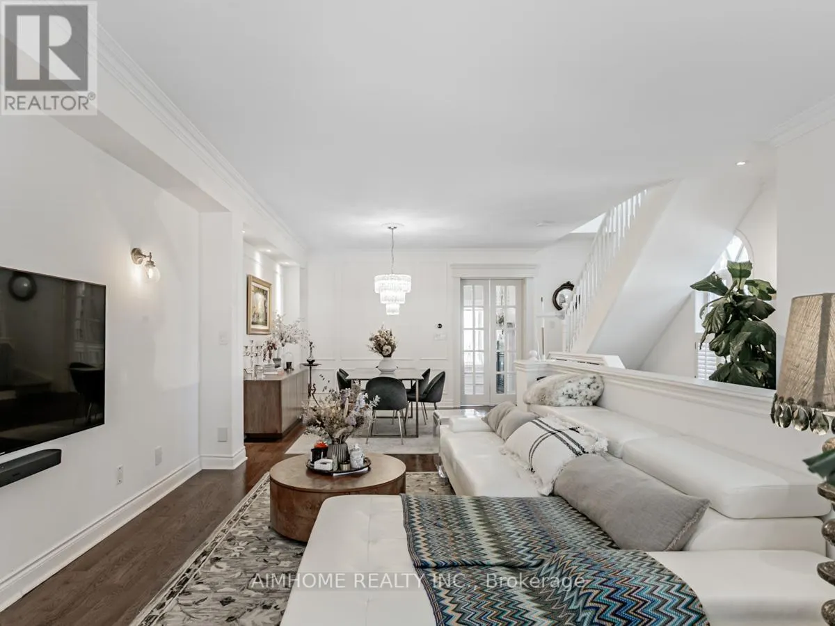 2 BROWNSTONE LANE