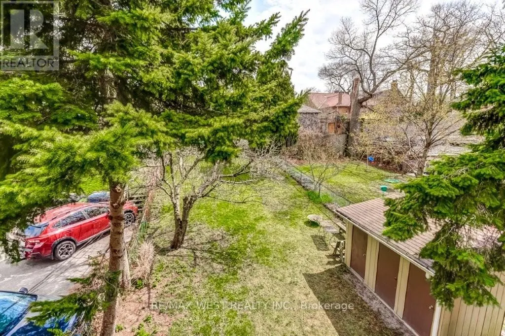 413 PARKSIDE DRIVE