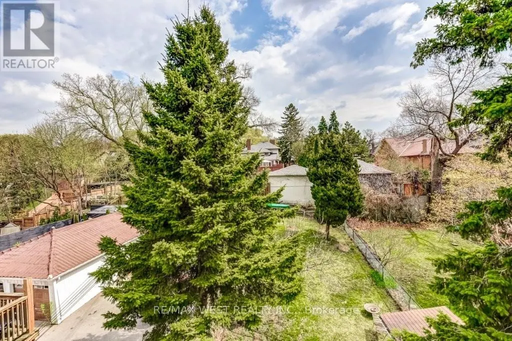 413 PARKSIDE DRIVE