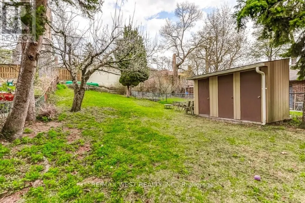 413 PARKSIDE DRIVE