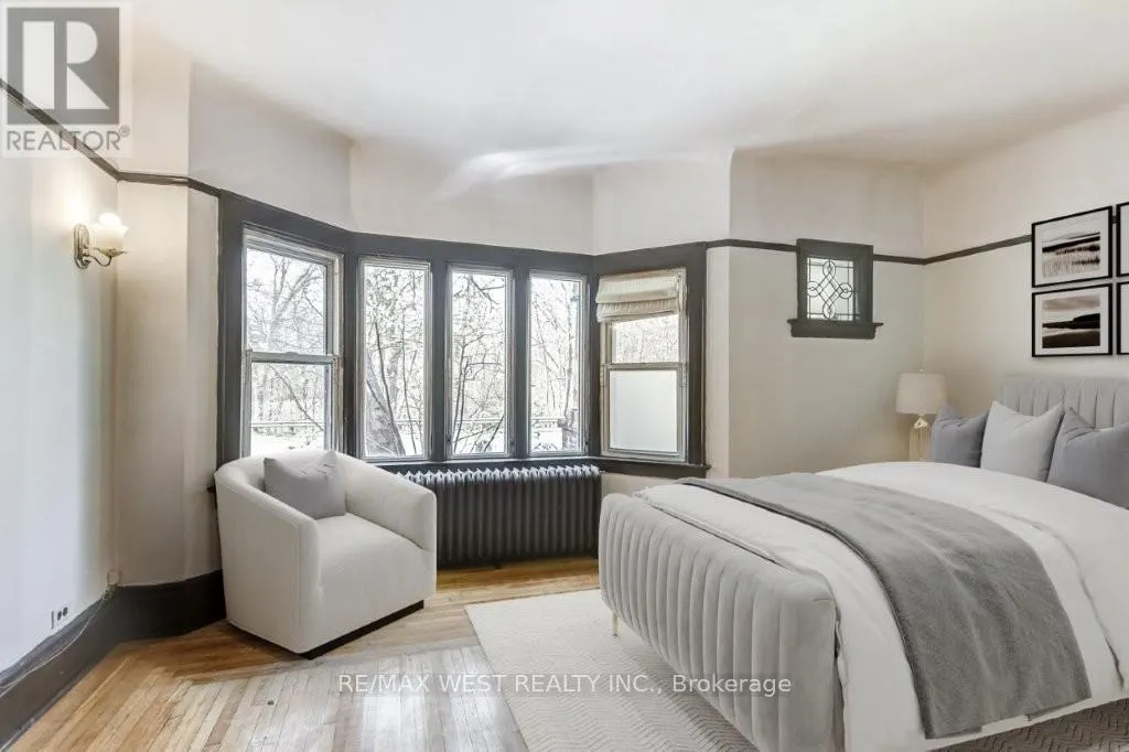 413 PARKSIDE DRIVE