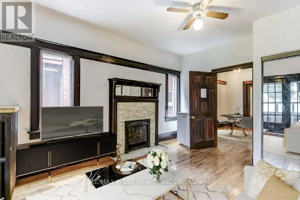 413 PARKSIDE DRIVE