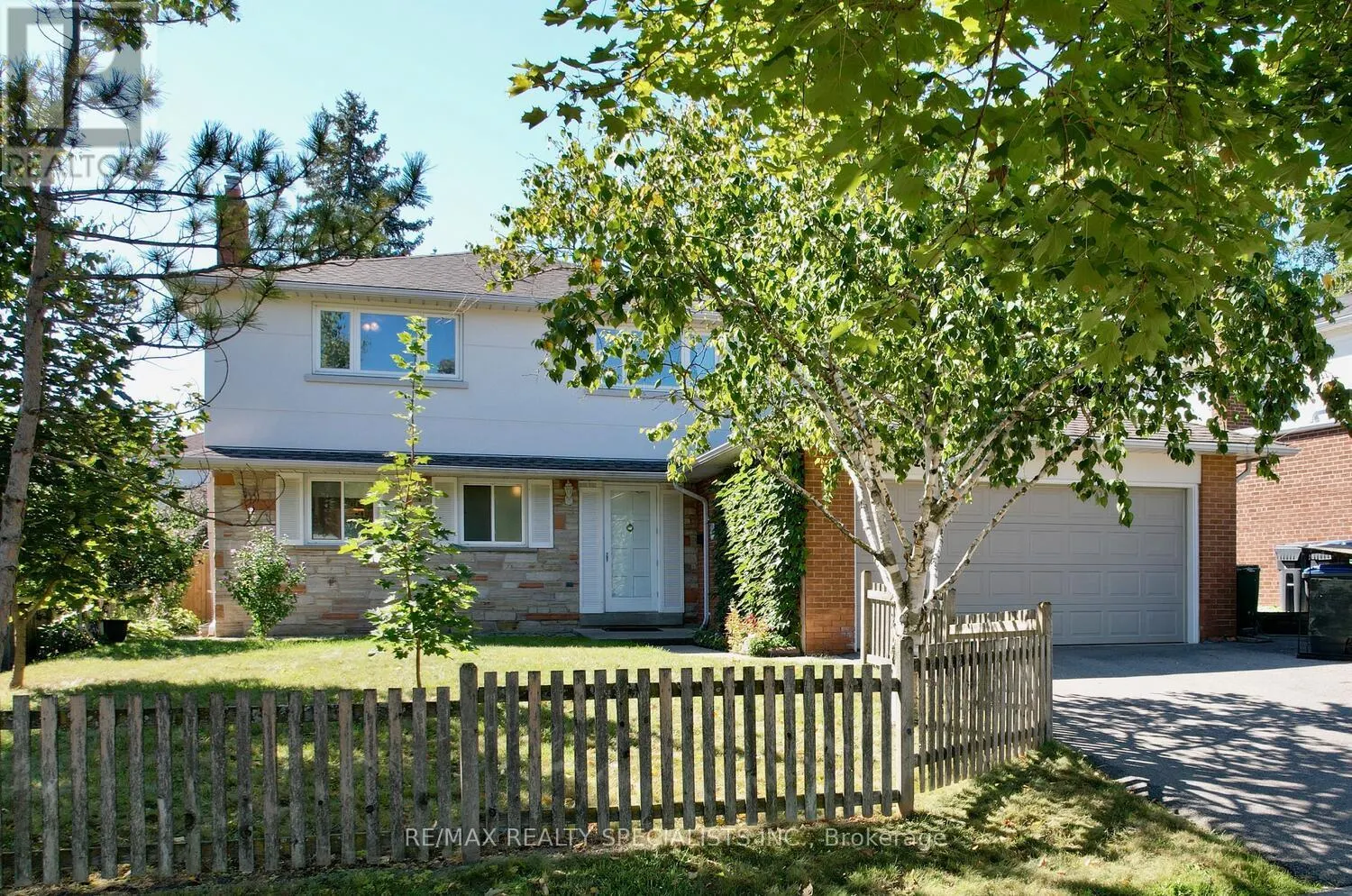 2312 HOMELANDS DRIVE