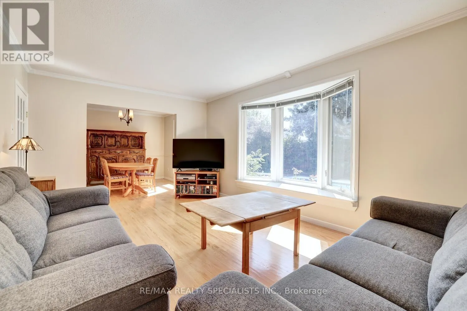 2312 HOMELANDS DRIVE