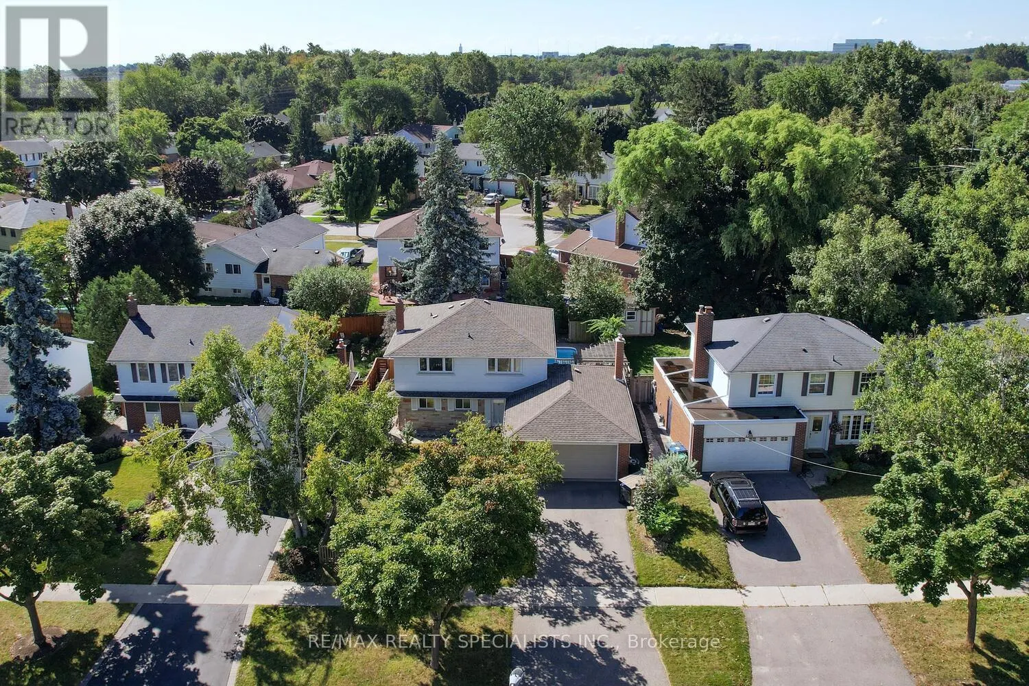2312 HOMELANDS DRIVE