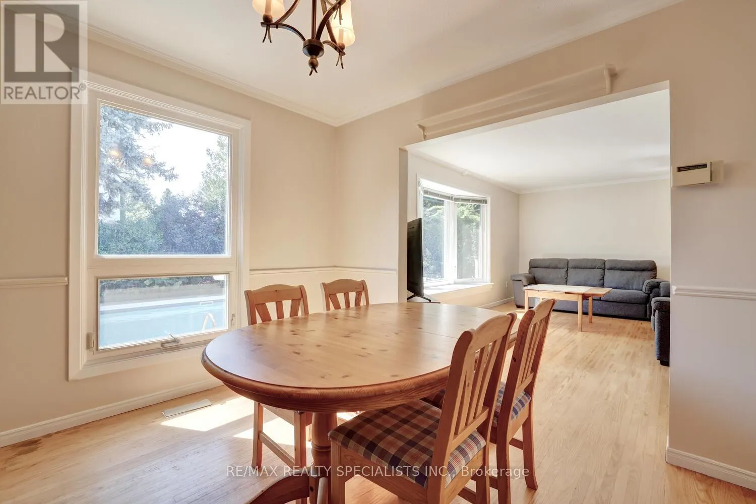 2312 HOMELANDS DRIVE