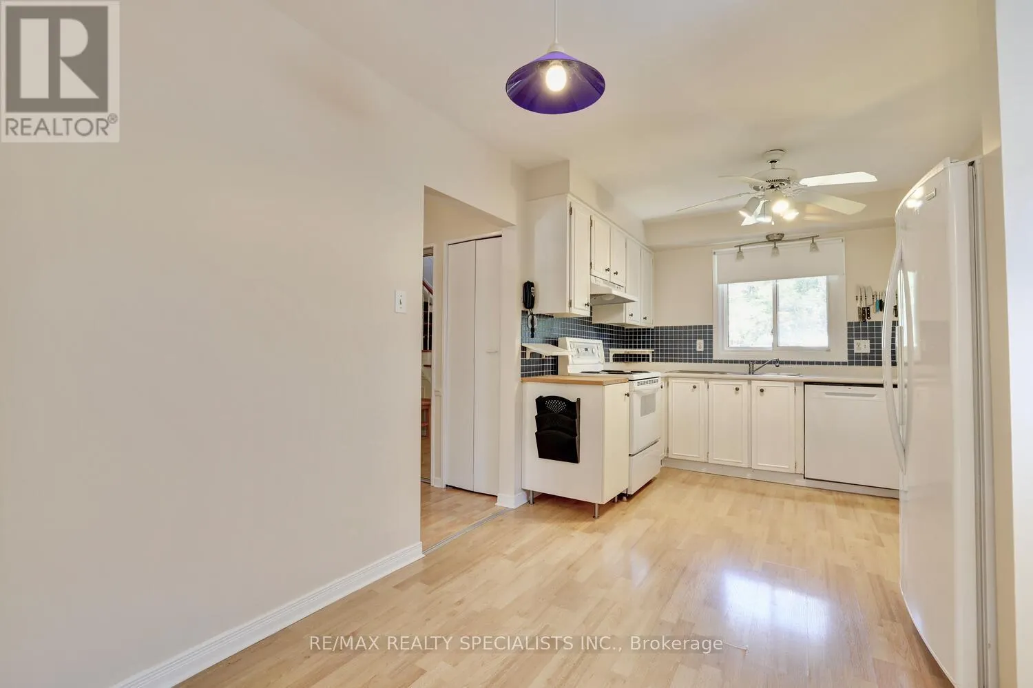 2312 HOMELANDS DRIVE