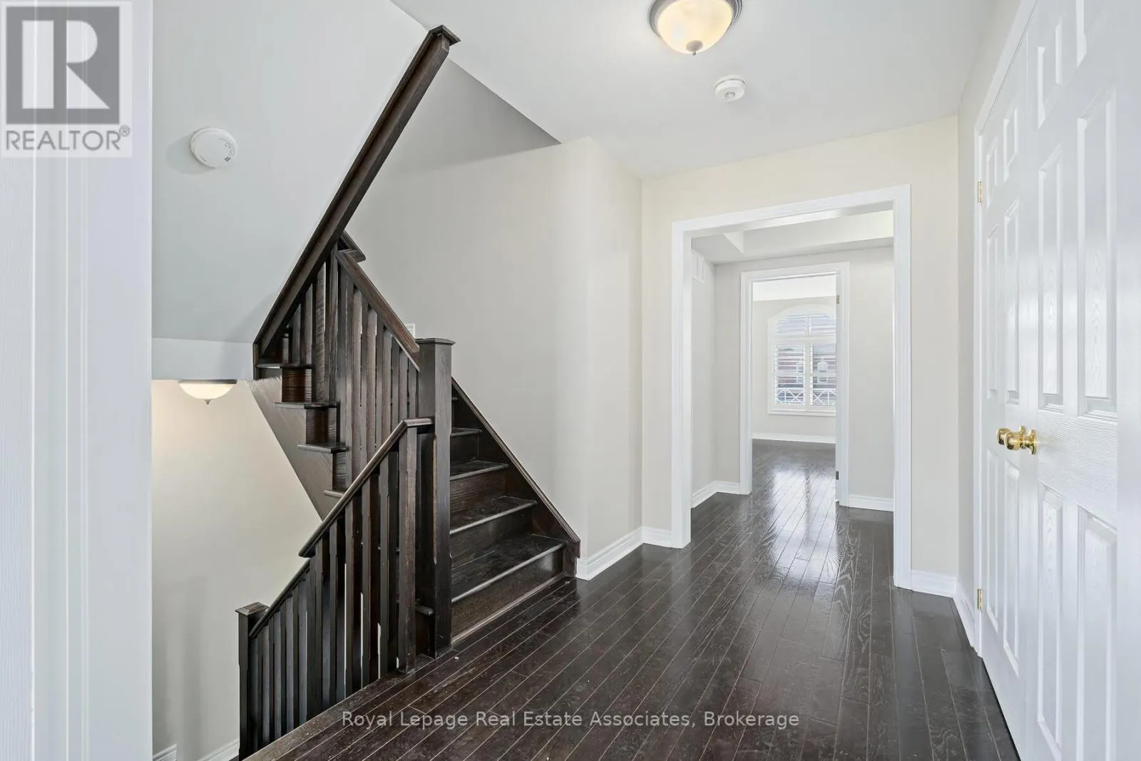 405 HINCKS DRIVE