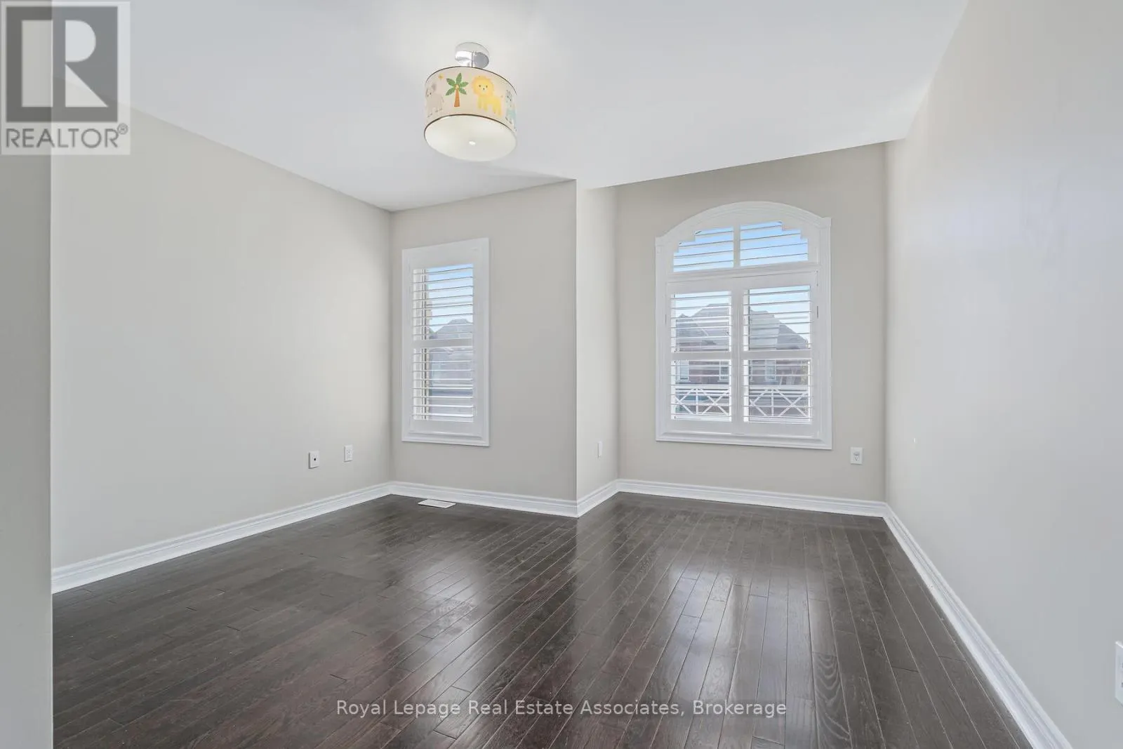 405 HINCKS DRIVE