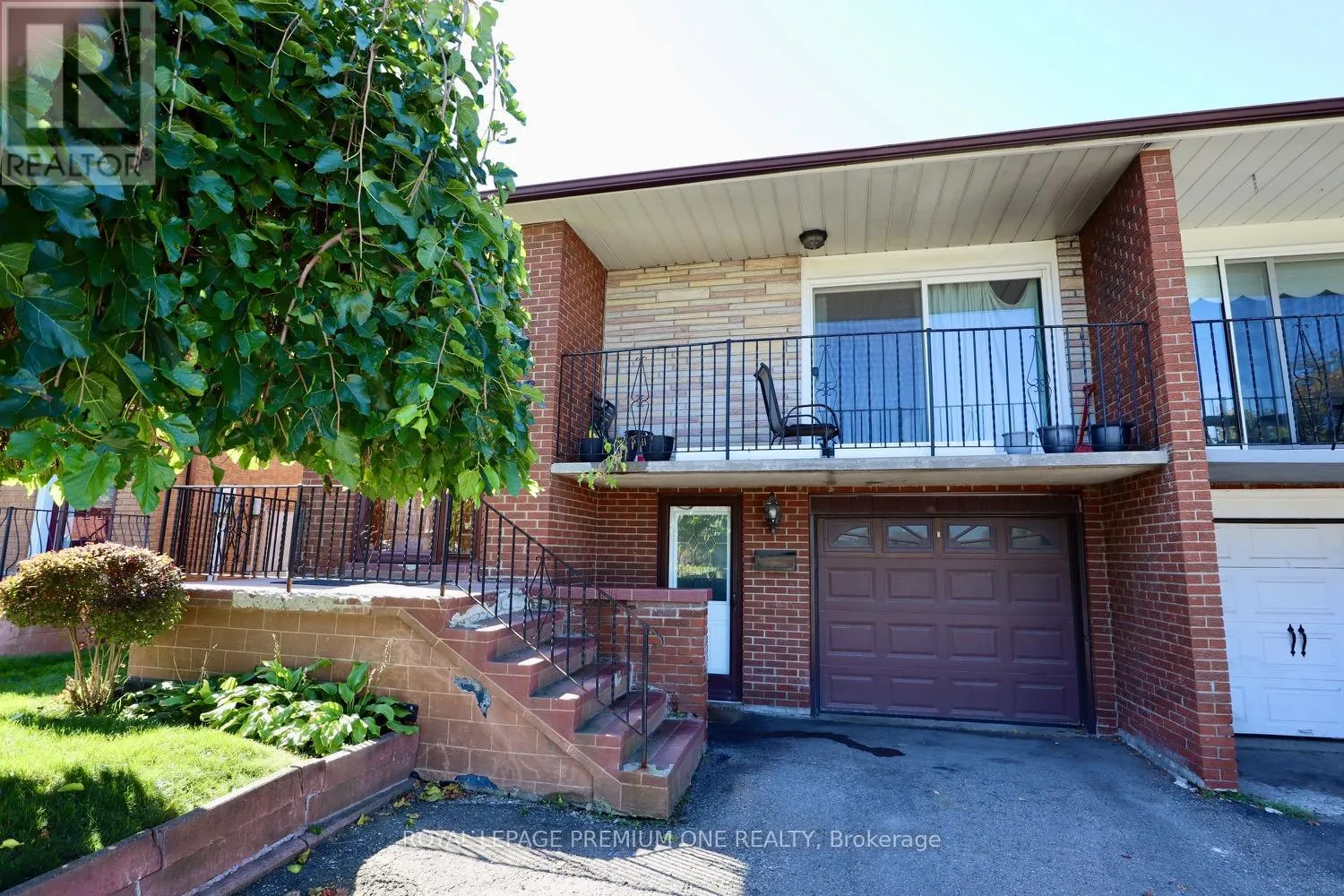 26 ROYAL SALISBURY WAY