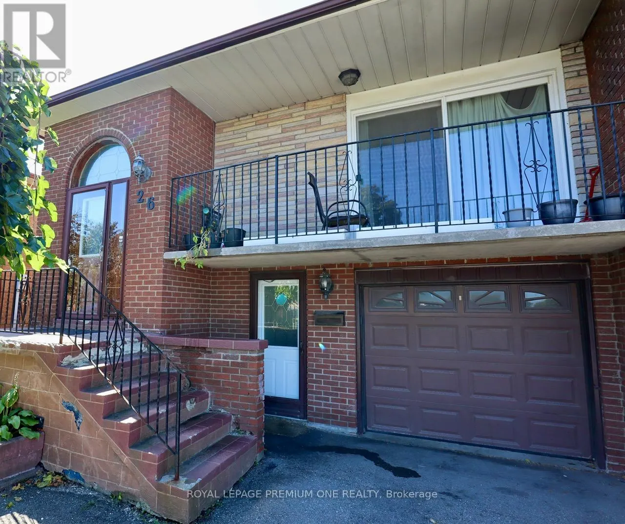 26 ROYAL SALISBURY WAY
