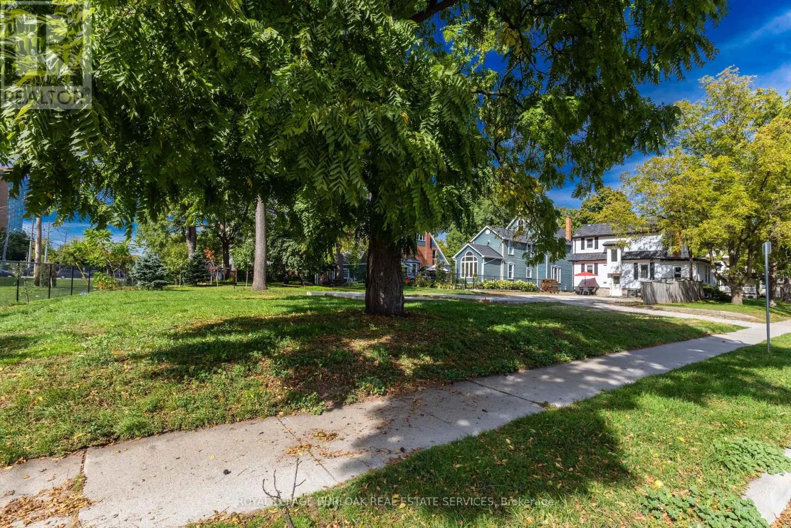 5/6 LOT ELGIN STREET