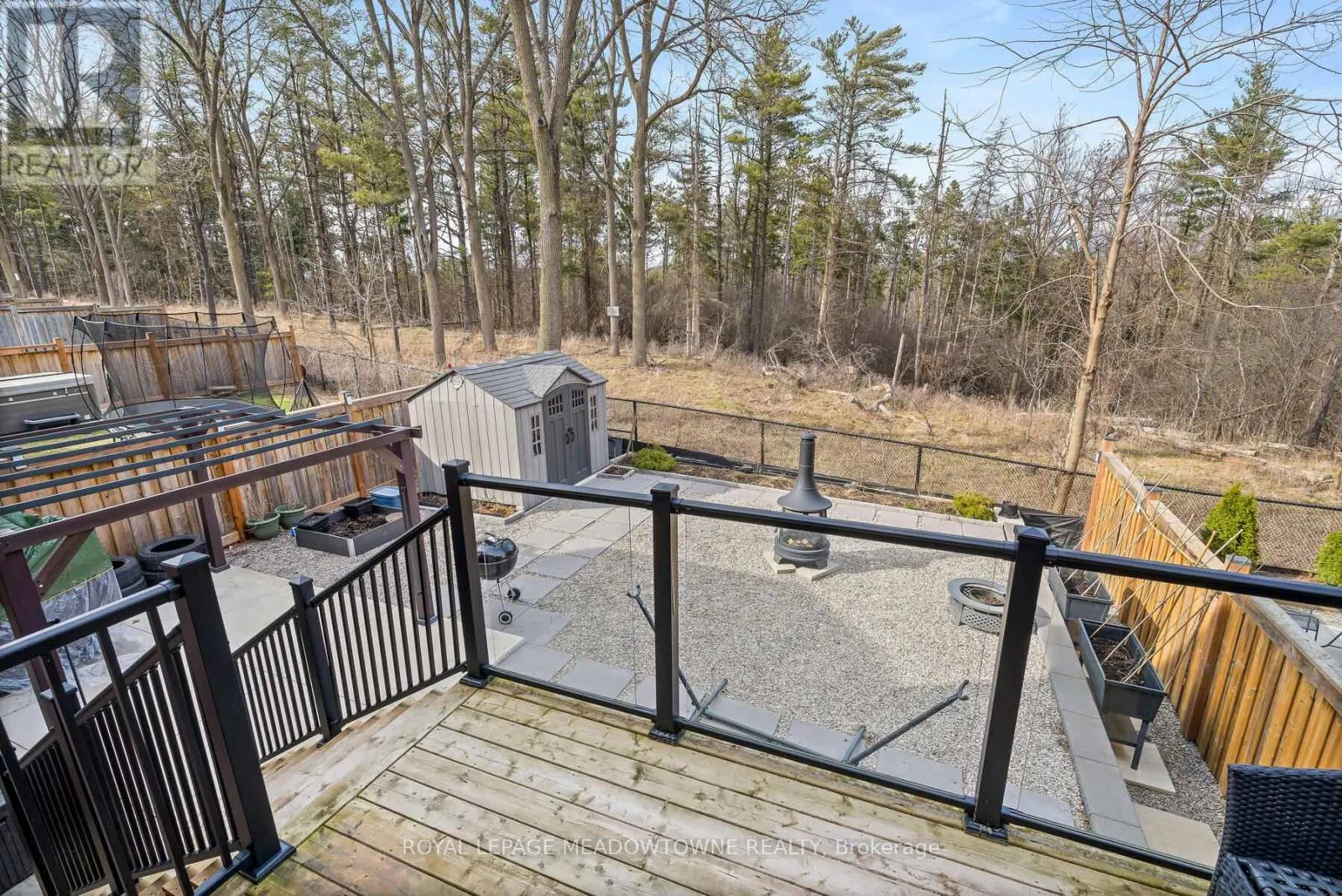 121 UPPER CANADA COURT