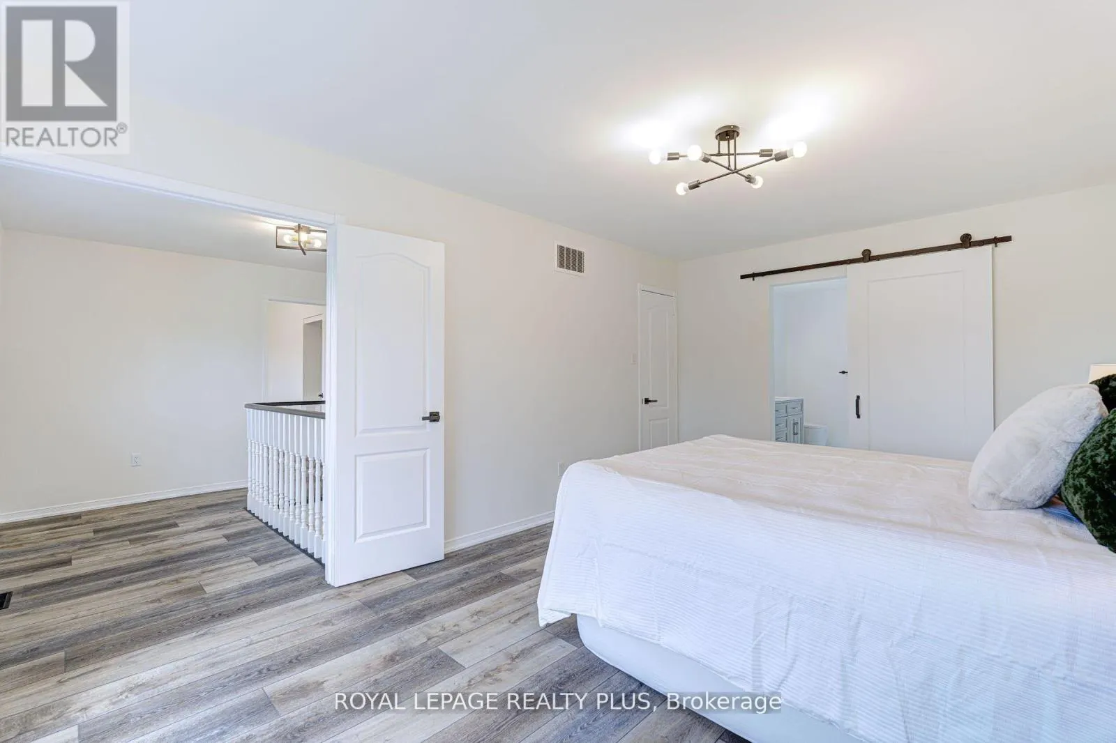 1231 SABLE DRIVE