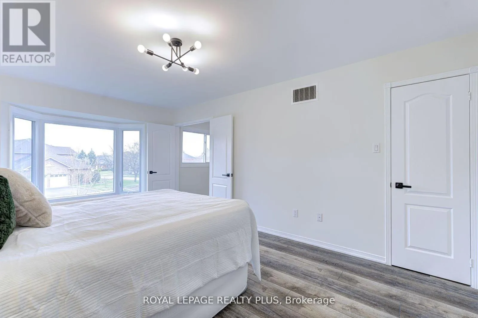 1231 SABLE DRIVE
