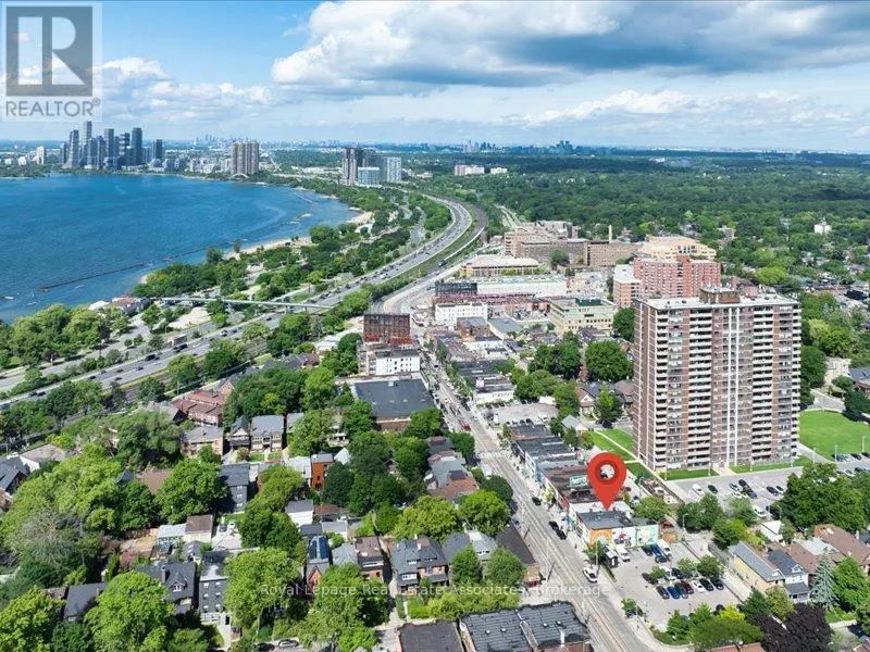1640 QUEEN STREET W