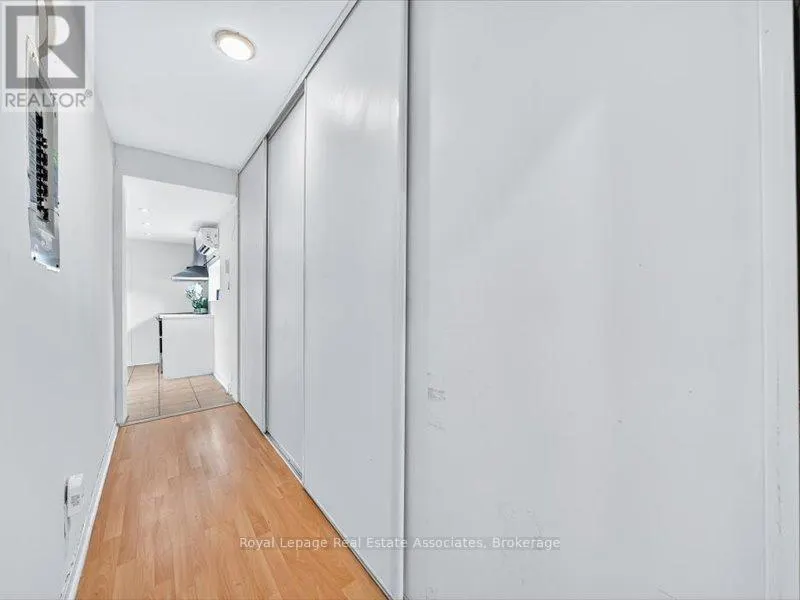 1640 QUEEN STREET W