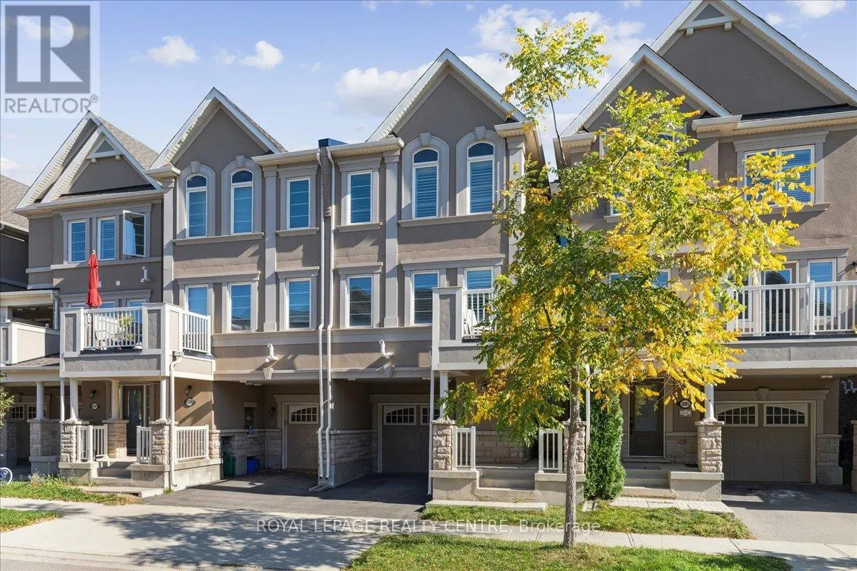 3087 MISTLETOE GARDENS