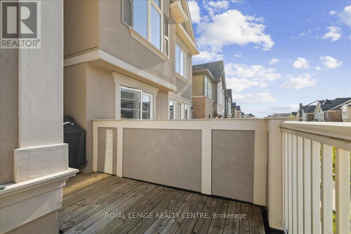 3087 MISTLETOE GARDENS