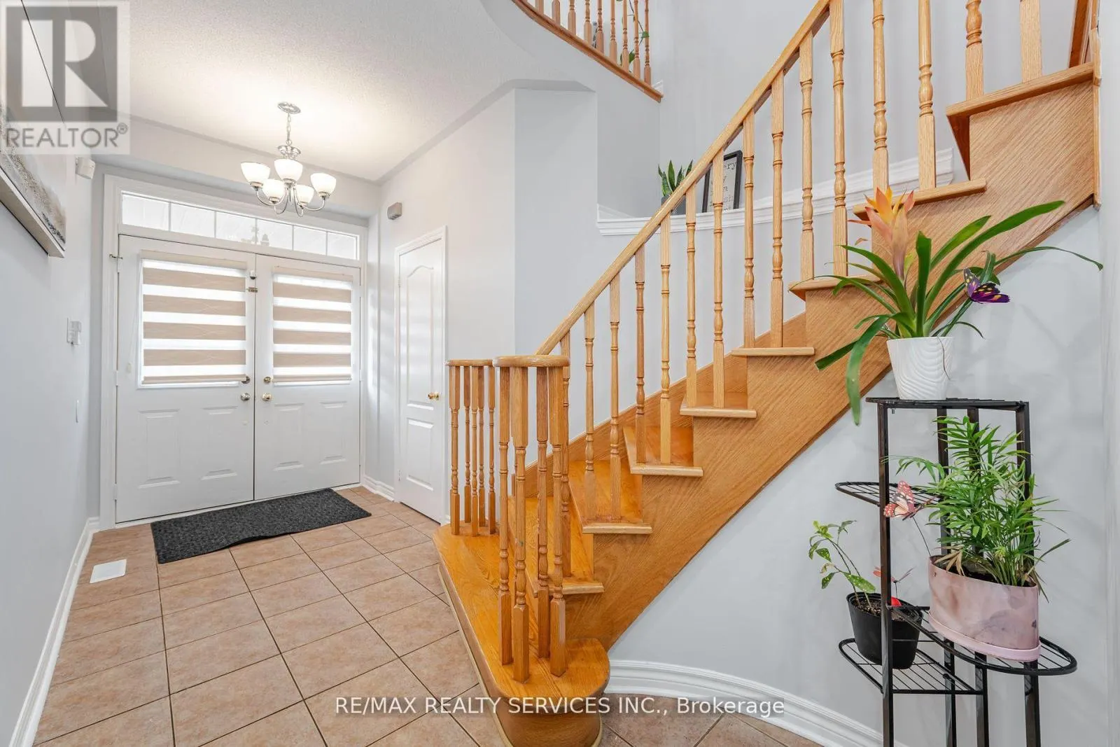 27 HARDGATE CRESCENT