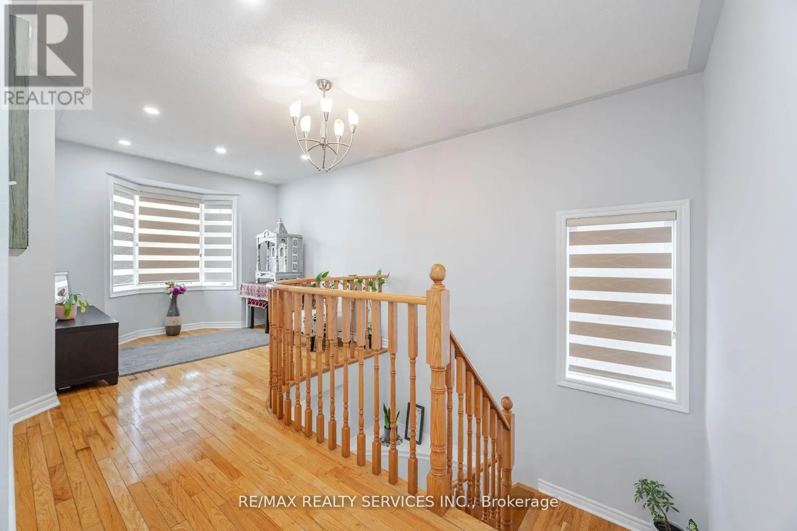 27 HARDGATE CRESCENT