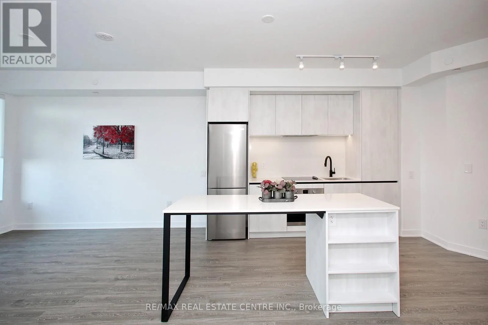 1506 - 2495 EGLINTON AVENUE W