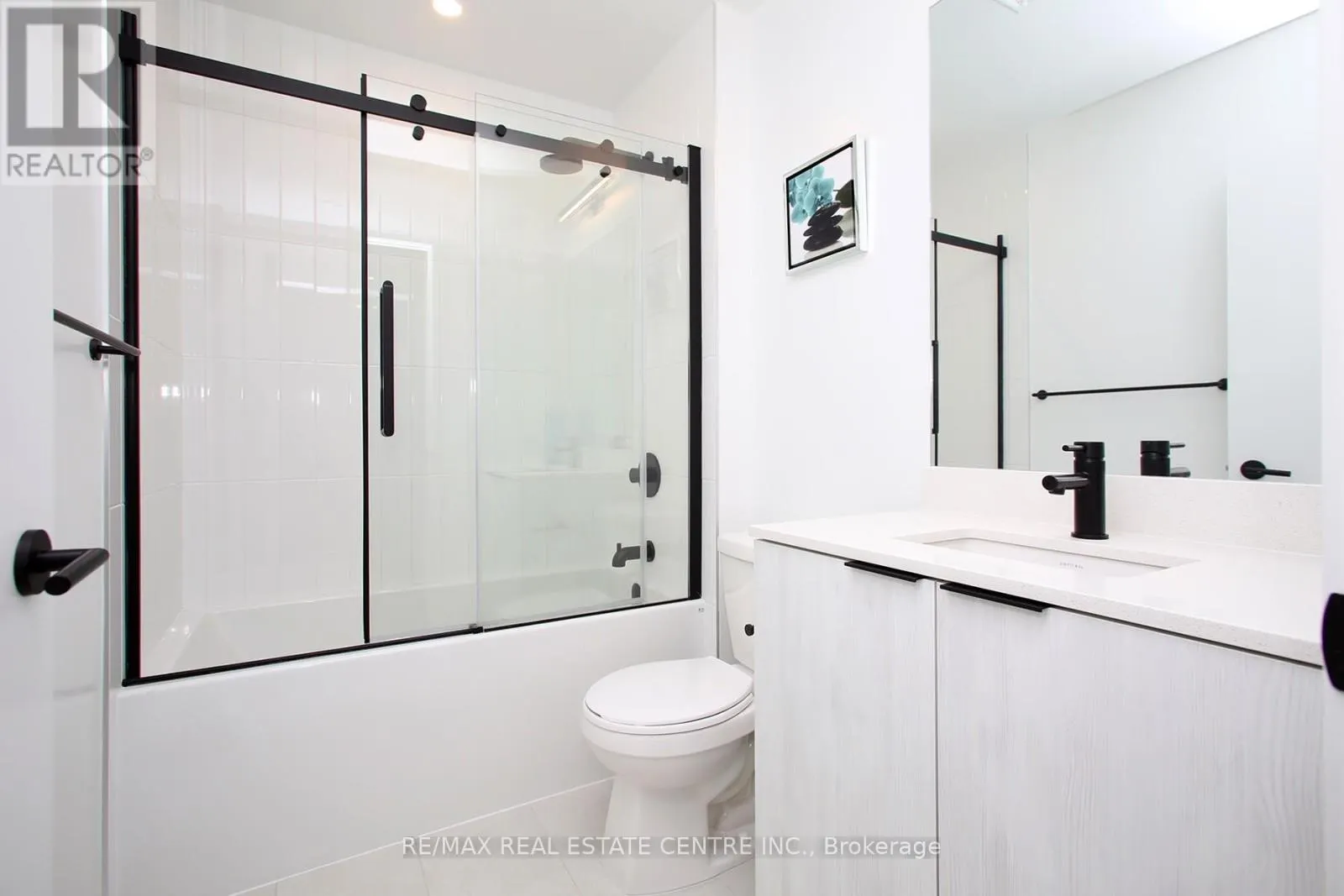 1506 - 2495 EGLINTON AVENUE W