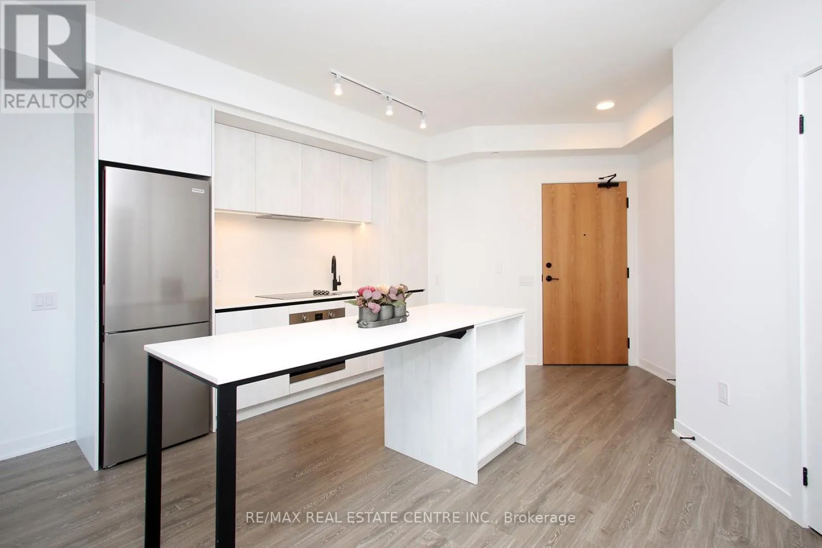 1506 - 2495 EGLINTON AVENUE W