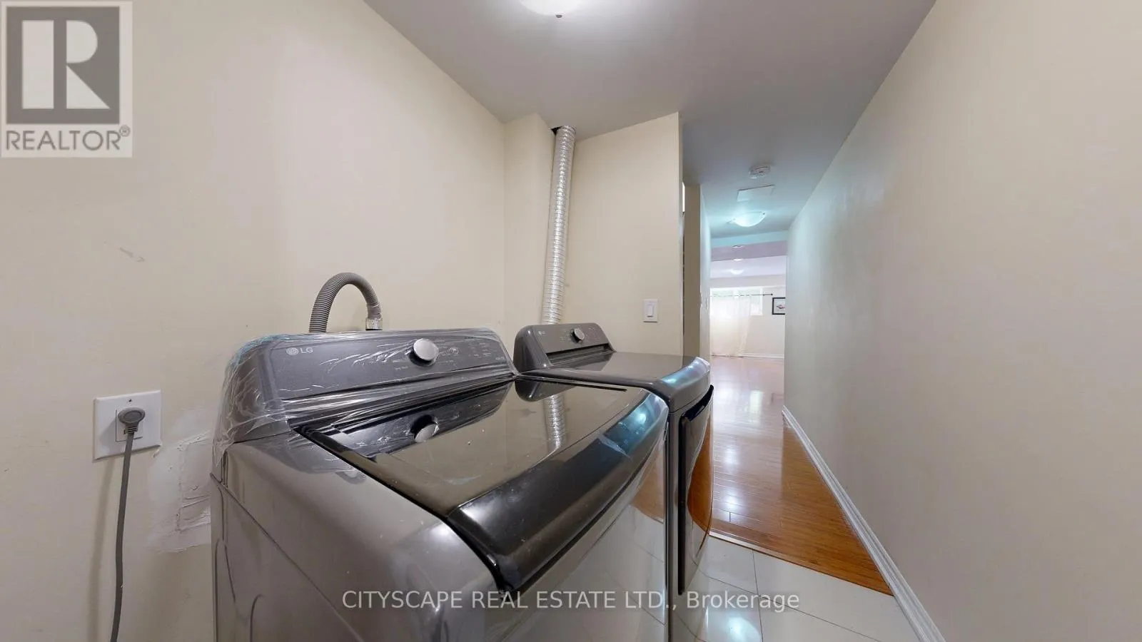 50 - 3061 FINCH AVENUE W