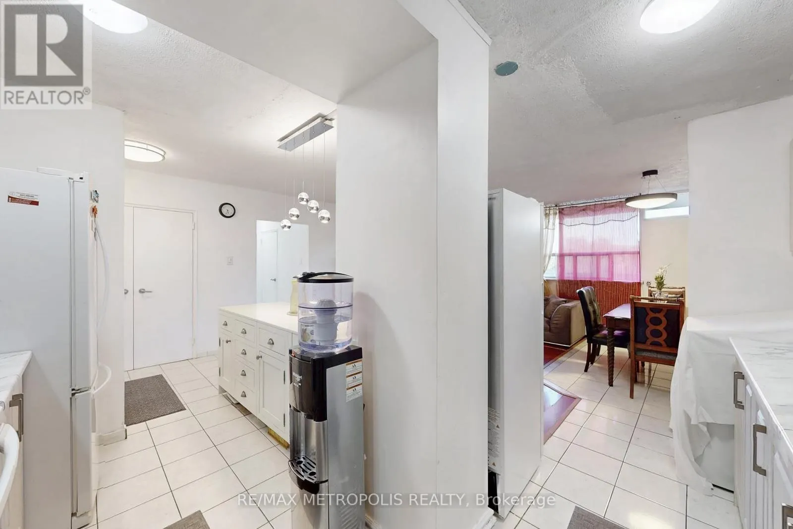 809 - 80 GRANDRAVINE DRIVE