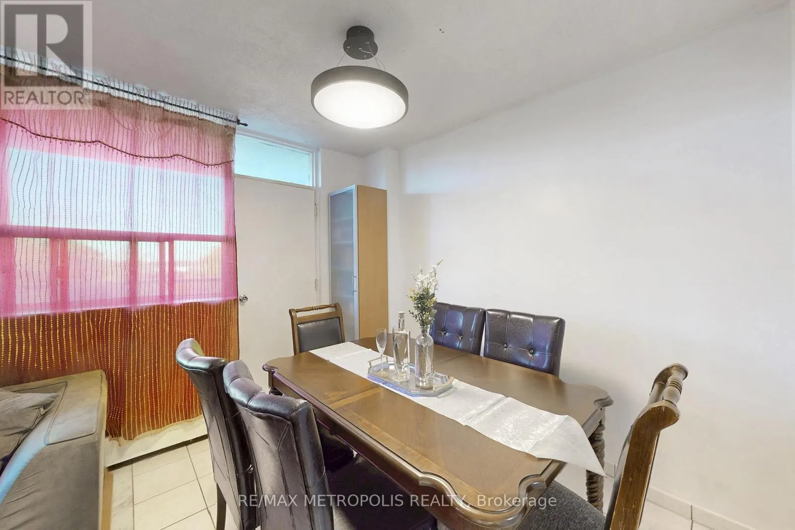 809 - 80 GRANDRAVINE DRIVE