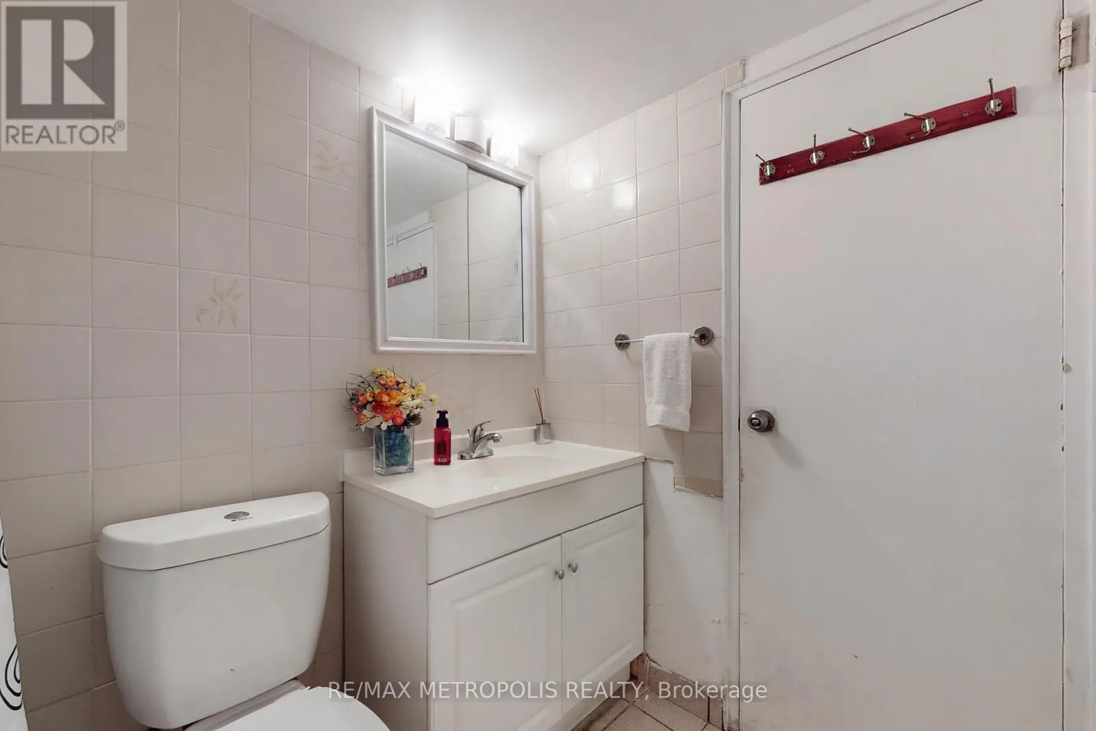 809 - 80 GRANDRAVINE DRIVE