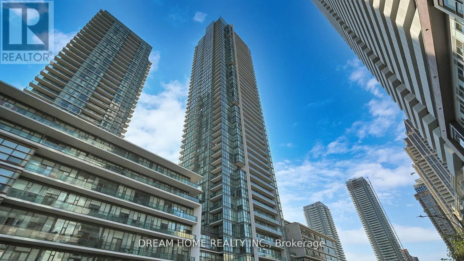 2408 - 4070 CONFEDERATION PARKWAY