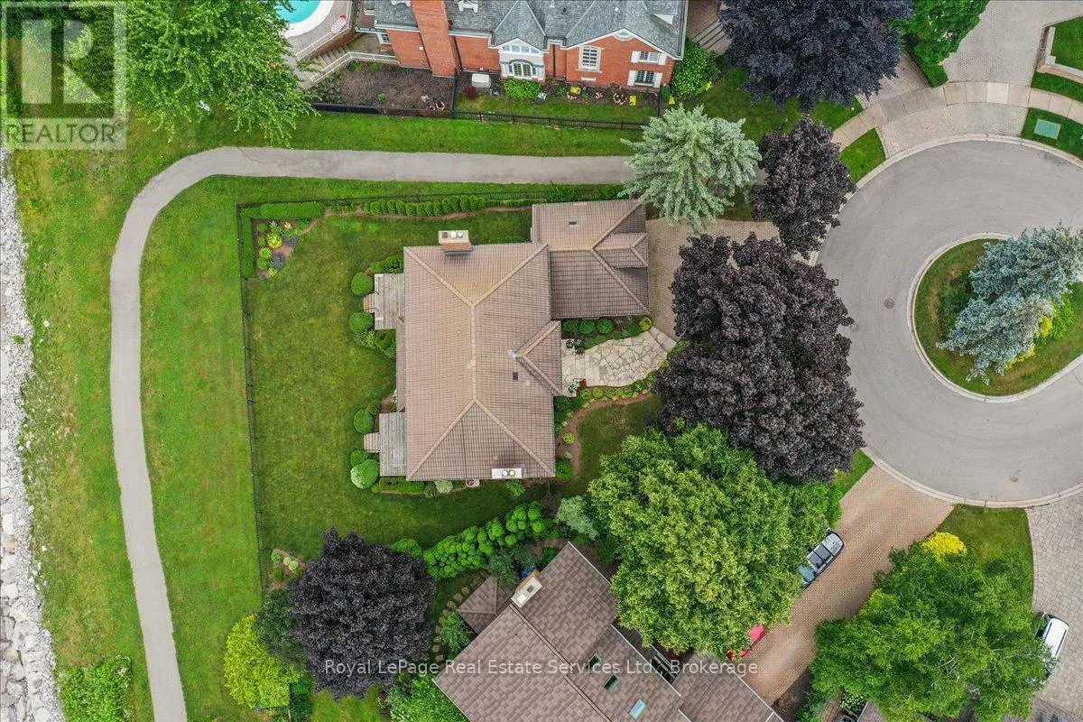 3286 SHELBURNE PLACE