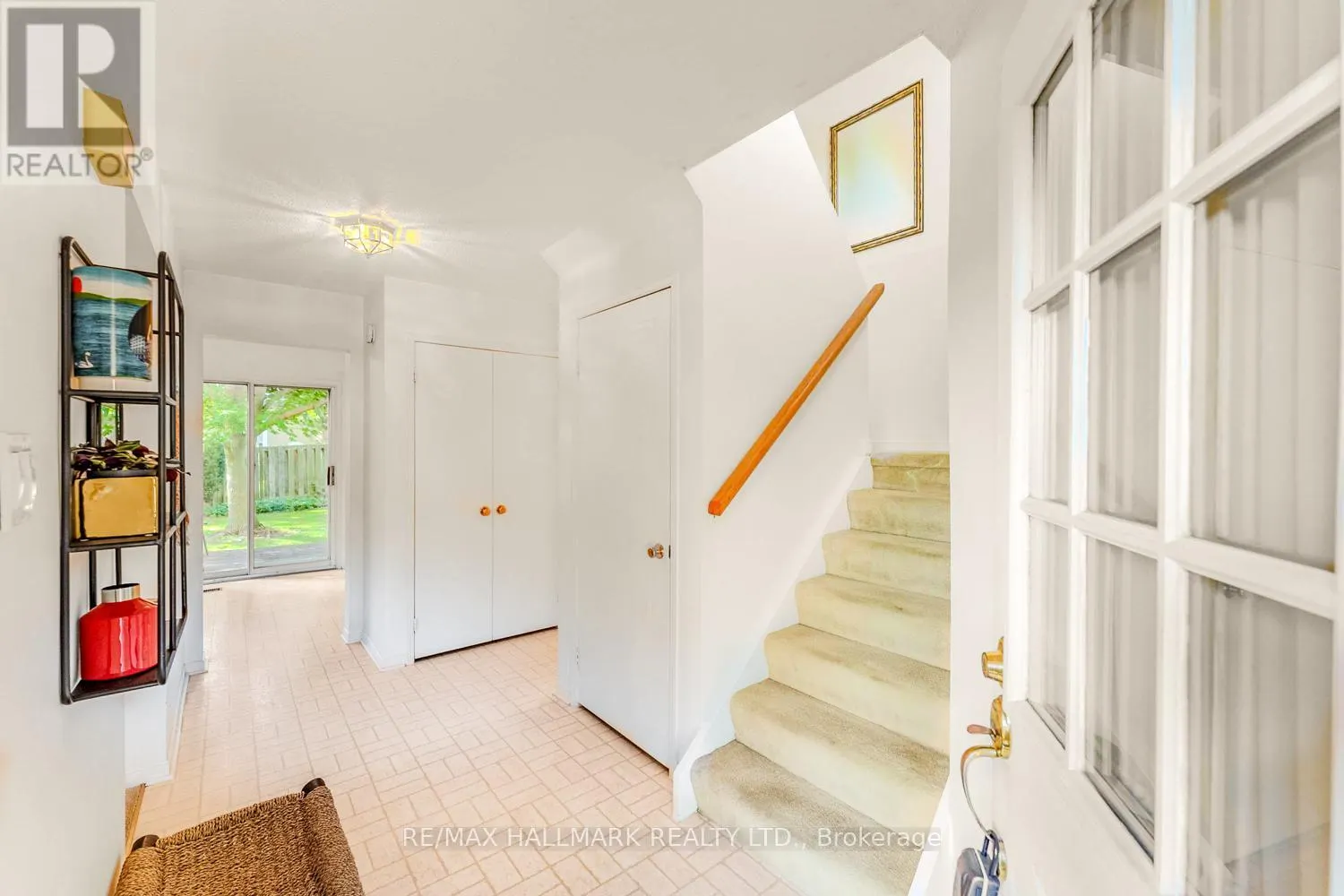 2143 HUNT CRESCENT