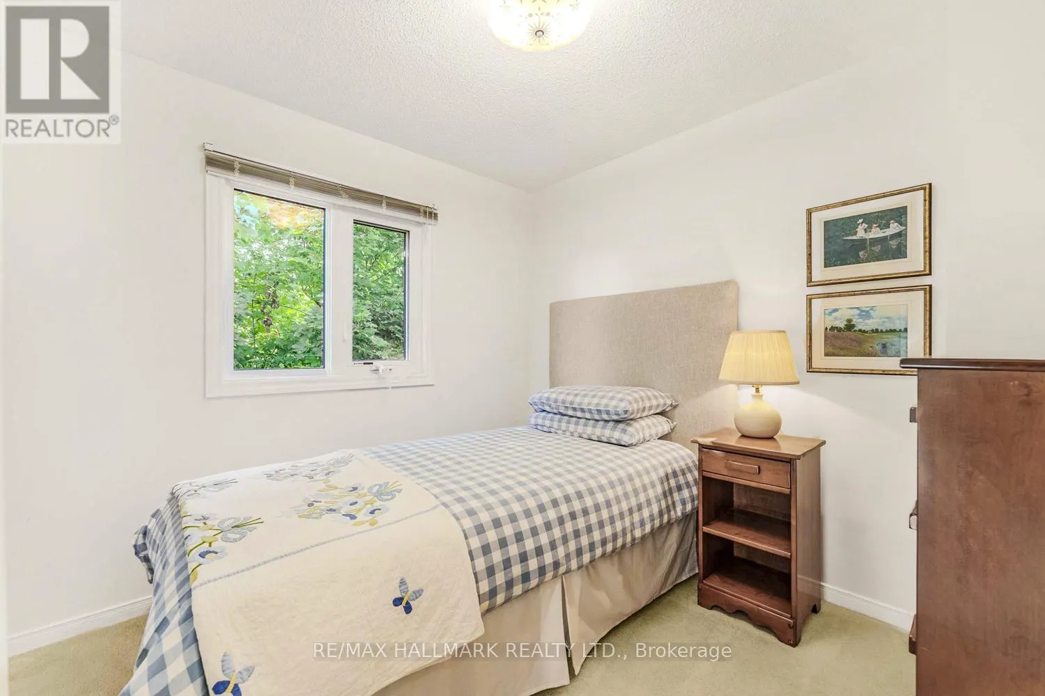 2143 HUNT CRESCENT