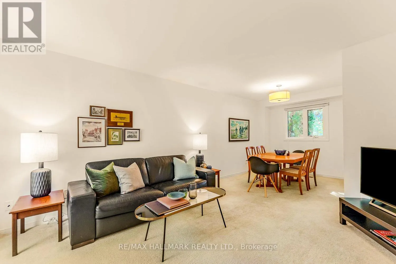 2143 HUNT CRESCENT
